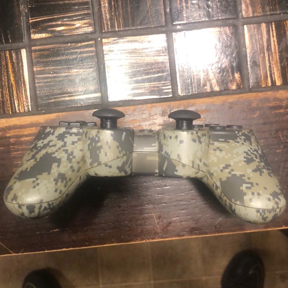 PS3 DualShock controller(wireless) - Picture 3 of 3